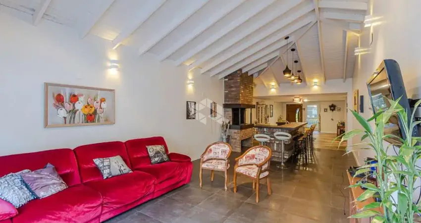 Casa reformada 380m privativos, com 3 suítes no bairro boa vista