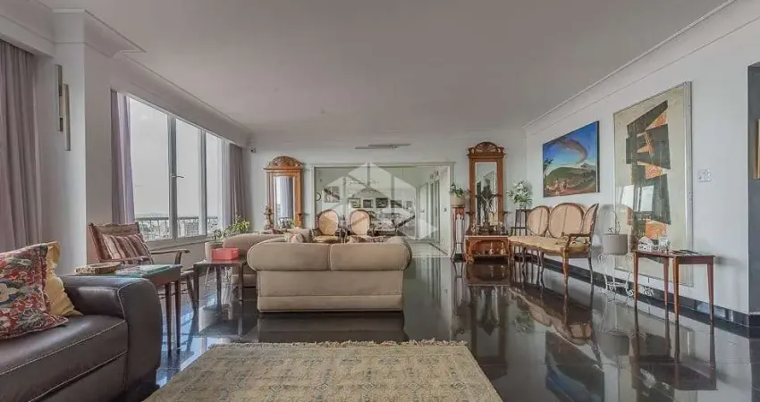 Apartamento 3 dormitórios, 1 vaga,  andar alto, vistas, Bairro Centro Histórico, Porto Ale