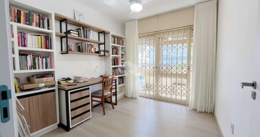 Apartamento de 2 quartos e 1 vaga no bairro Jardim Botânico