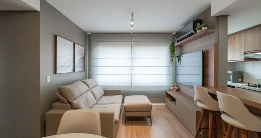 Apartamento 2 dormitórios decorado , 1 suíte e 1 vaga  no bairro higienópolis