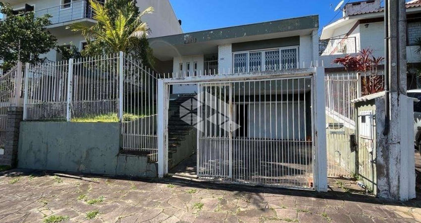 Casa com pátio amplo