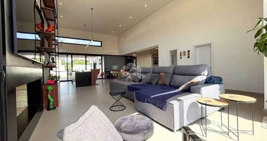 Casa térrea condomínio Alphaville Lombardia, 3 suítes 263m², terreno 619m² privativos