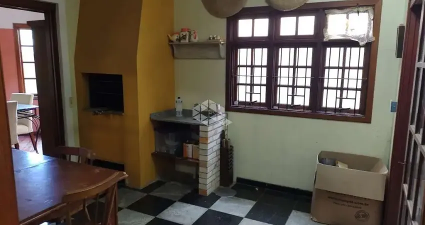 Belo Sobrado com três dormitórios no Jardim Isabel ,local Privilegiado.