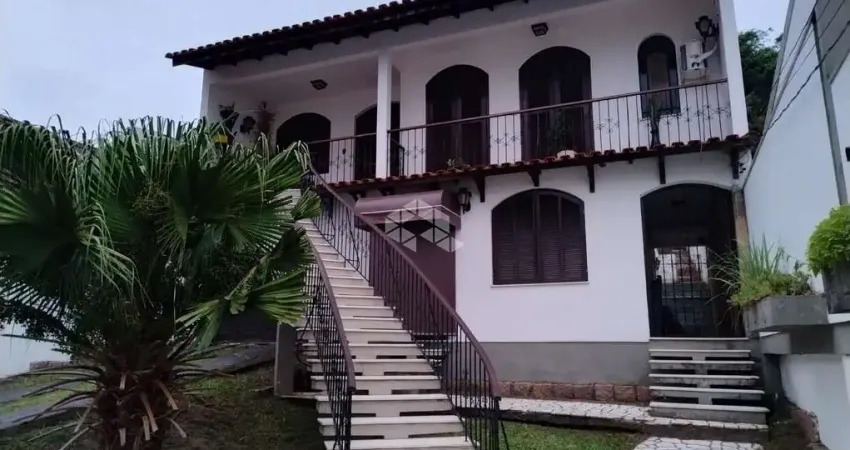 Casa com 3 quartos à venda na Rua Liberal, 1085, Tristeza, Porto Alegre