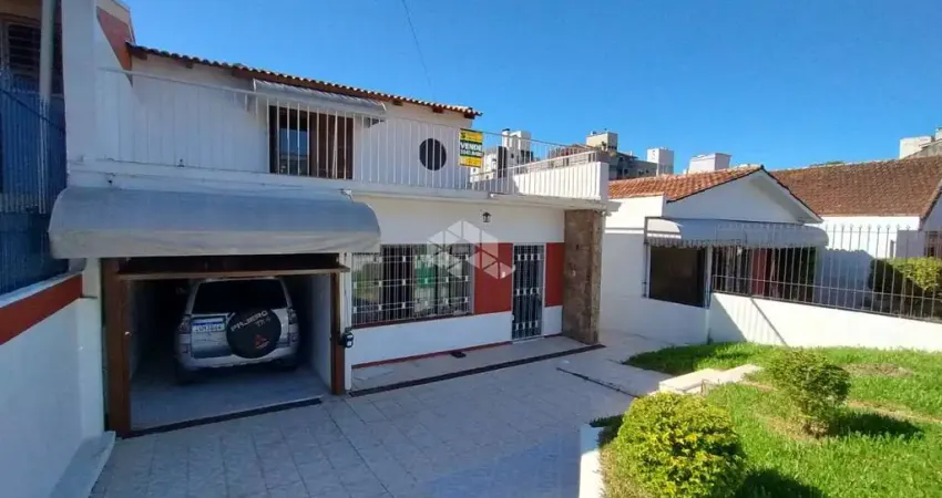Casa com 3 quartos à venda na Rua Doutor Mário Totta, 1374, Tristeza, Porto Alegre