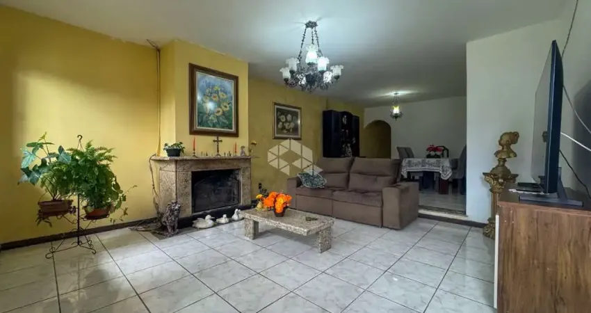 Casa com 3 quartos à venda na Rua Doutora Noemi Valle Rocha, 195, Serraria, Porto Alegre