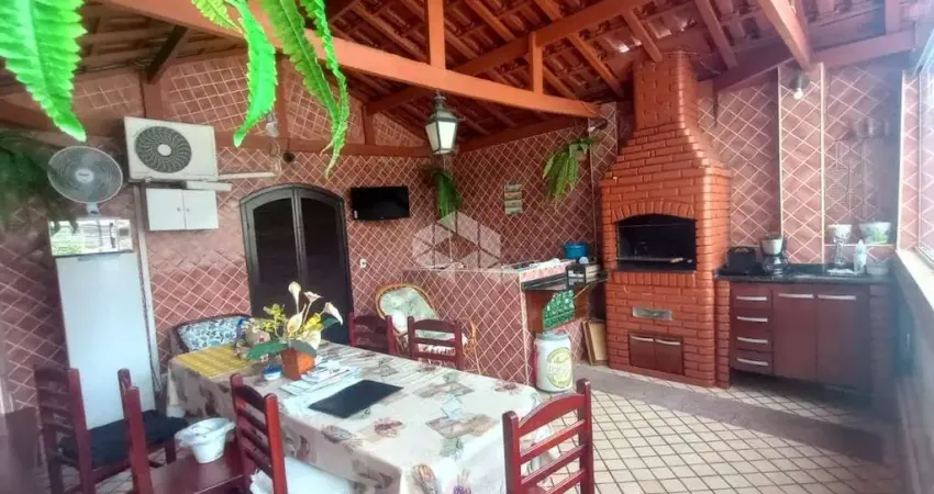 Vendo Casa Sobrado 200m² 4 Dormitórios 2 Vagas Jardim Helena Taboão da Serra SP