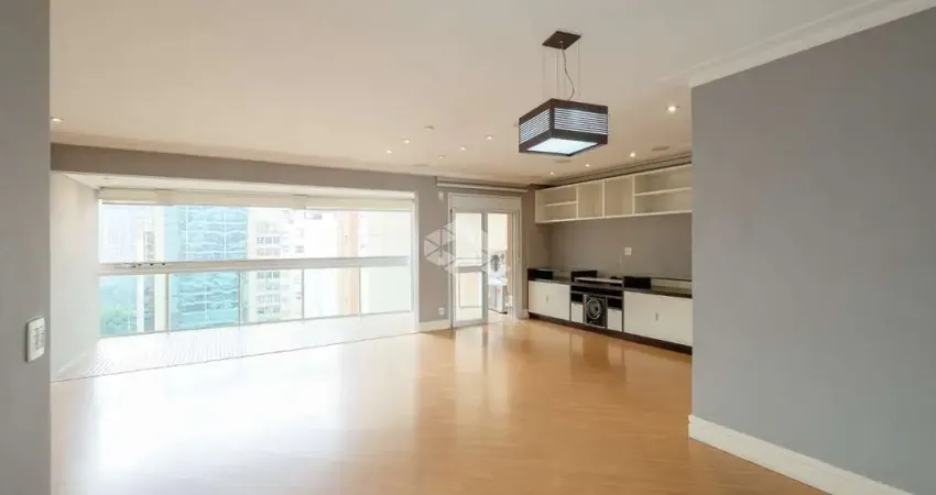 Vendo Apartamento 124,50m² 3 Suítes 3 Vagas Vila Olímpia São Paulo - SP