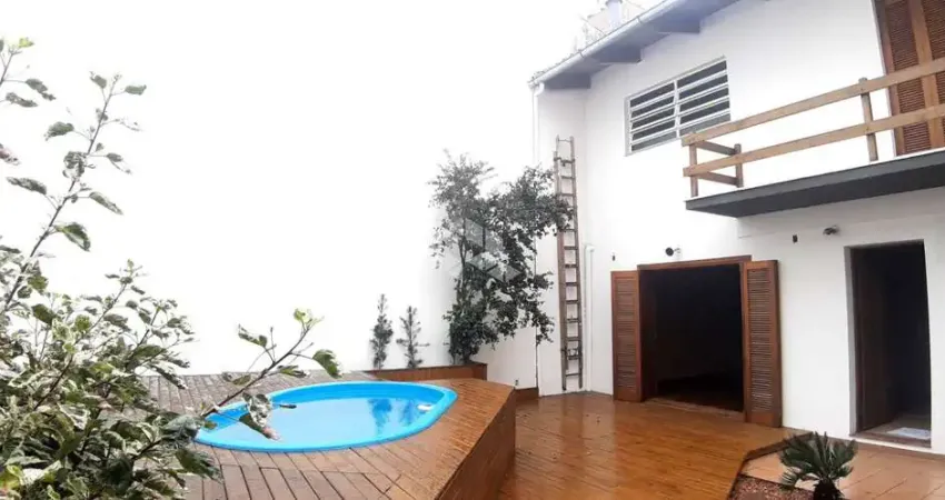 Casa com 3 quartos à venda na Rua Maestro Mendanha, 25, Santana, Porto Alegre