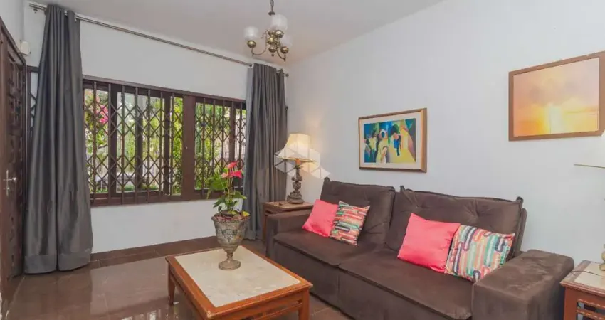 Casa com 3 quartos à venda na Rua Surupá, 124, Jardim Botânico, Porto Alegre