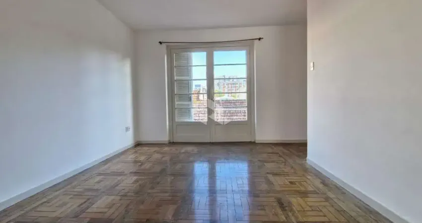Apartamento amplo, 2 dormitórios, na auxiliadora a 200m do parcão.