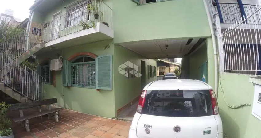 Casa com 4 quartos à venda na Avenida Montenegro, 215, Petrópolis, Porto Alegre