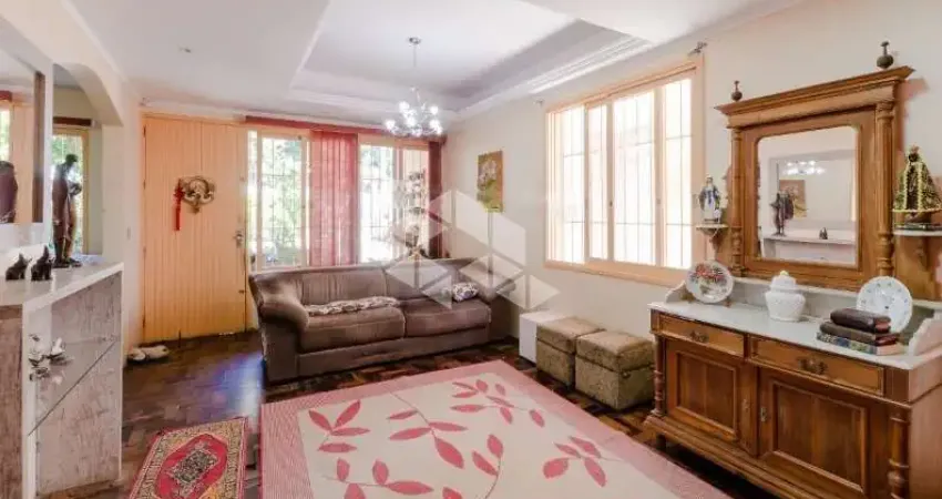 Casa 6 quartos, 1 suíte e 6 vagas de garagem na vila conceição.