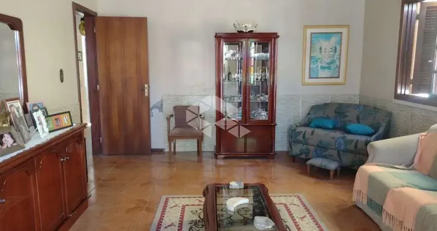 Casa a venda no bairro cavalhada, terreno de 12,50 x 25