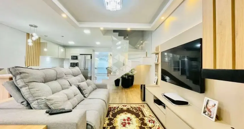 Casa 3 dormitórios, 1 suíte, duas vagas de garagem, passo das pedras, porto alegre.