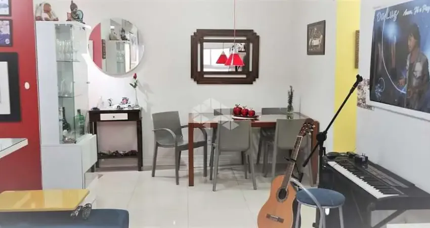 Apartamento com 65 m², 2 dormitórios, sendo  1 suíte,  1 vaga de garagem coberta e escriturada, no bairro Cristo  Redentor.