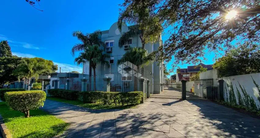 Apartamento 2 dormitórios, 1 vaga, lareira e churrasqueira - Bairro Ipanema - Porto alegre