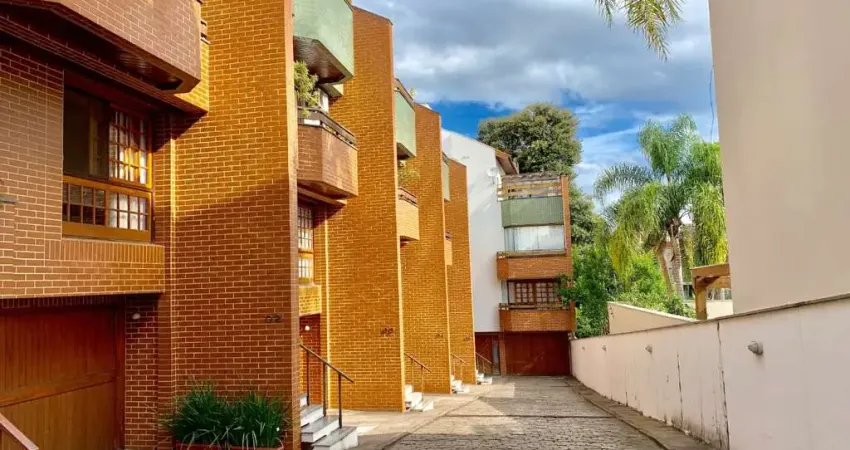 Casa em condomínio fechado com 4 quartos à venda na Rua Monte Alverne, 65, Chácara das Pedras, Porto Alegre