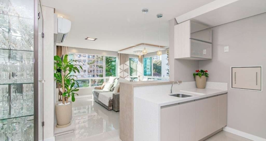 apartamento 03 domitórios, mobiliado, 02 vagas separadas, aceita petz