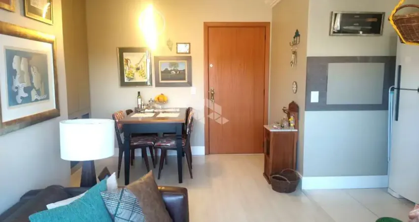 Apartamento 2 dormitórios, com 1 vaga coberta e escriturada no bairro Santana