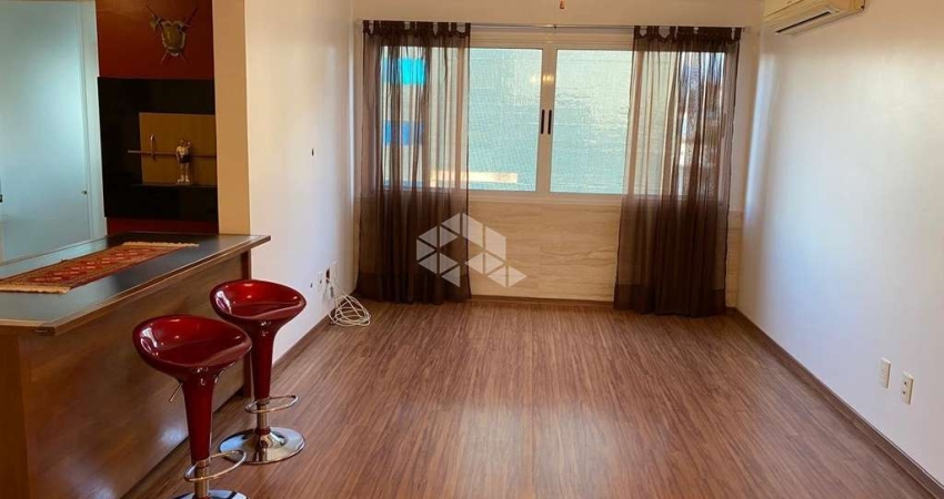 Apartamento de 2 dormitórios  sendo uma suíte, com 2 vagas  São Geraldo - Porto Alegre