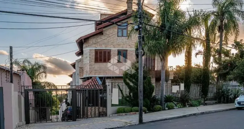 Casa Nova em Condominio com vista perene para o Guaíba!