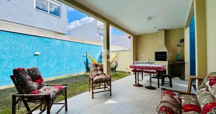 Casa em Condomínio, 3 dormitórios, 1 suíte, Passo Das Pedras, Porto Alegre.