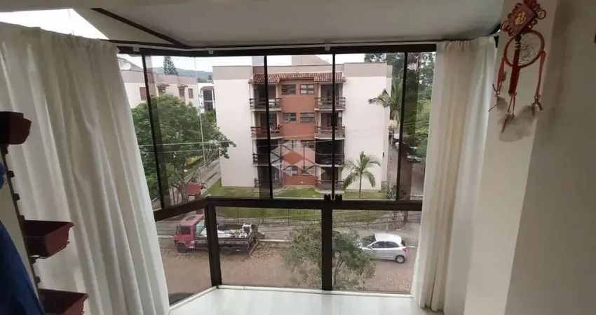 Apartamento a venda com 2 dormitórios no 4 andar de frente. Sem vaga de garagem.