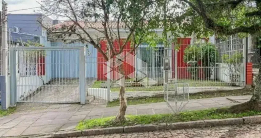 Casa com 250 m² 4 quartos, suíte, Jardim Sabará.