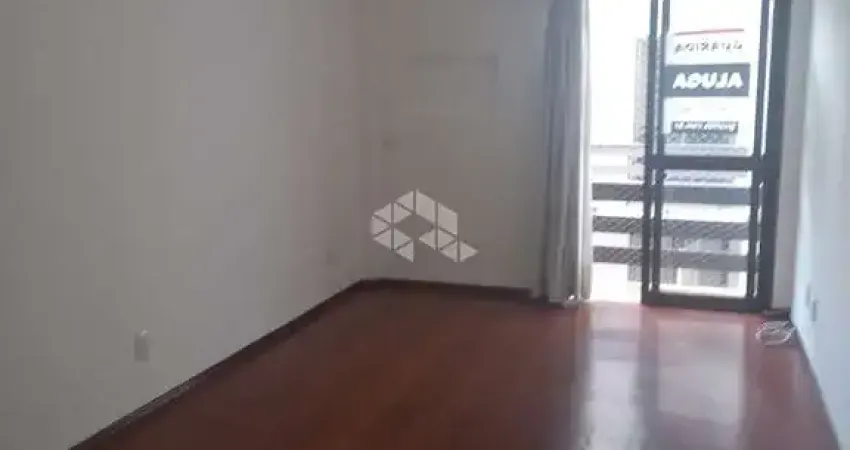 Apartamento de 1 dormitório  reformado na José do Patrocínio .