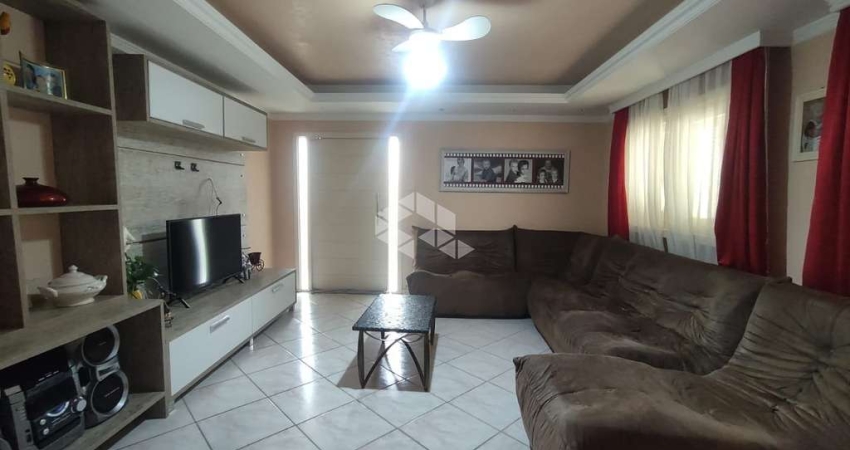 CASA COM 02 DORMITORIOS