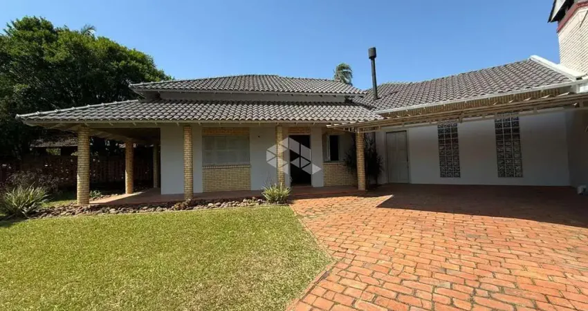 Casa com 3 quartos à venda na Avenida Leo Kraether, 115, Country, Santa Cruz do Sul