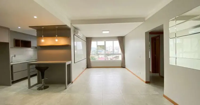 Apartamento semimobiliado com 2 dormitórios, sendo 1 suite!