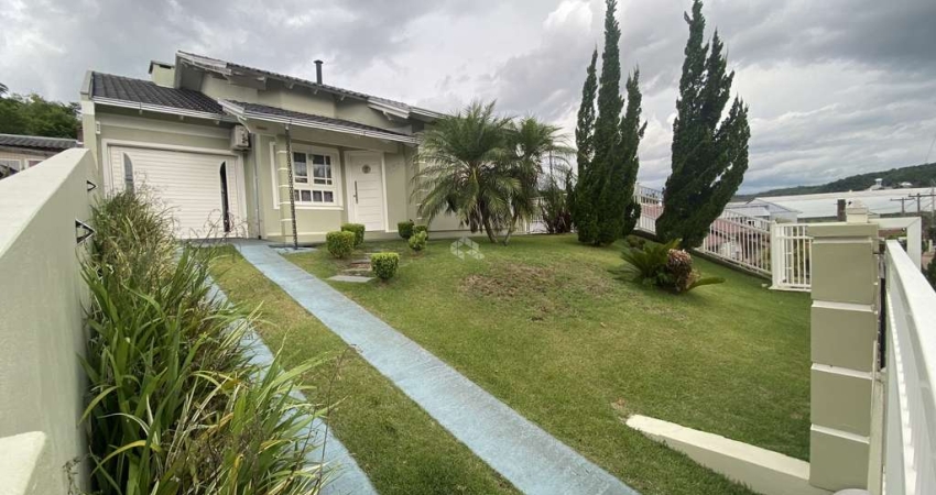 Casa com 3 quartos à venda na Vereador Donato João Glesse, 183, Germânia, Santa Cruz do Sul