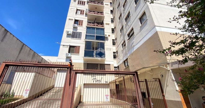Apartamento com 02 dormitórios, sendo uma suíte, todo reformado no Centro de Santa Cruz do Sul!