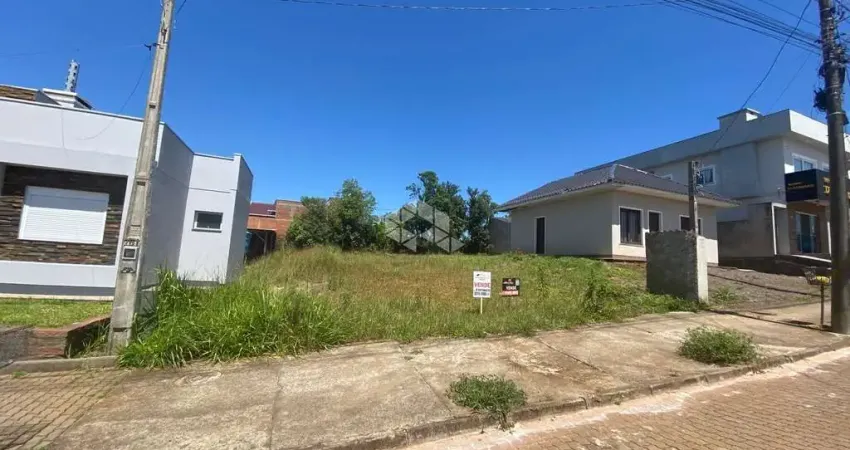 Terreno à venda na Professor Simão H. a Campis, 727, João Alves, Santa Cruz do Sul