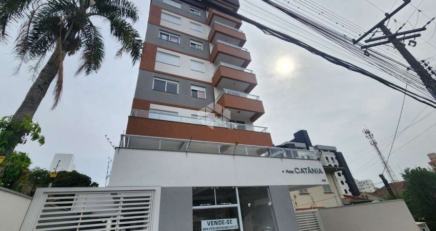 Apartamento à venda no Centro com 2 quartos (1 suíte)!