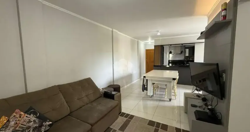 Apartamento no Centro com 02 dormitórios e sacada gourmet!