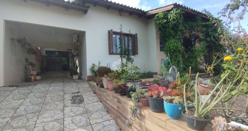 Casa com 3 dormitórios no bairro Aliança em Santa Cruz do Sul