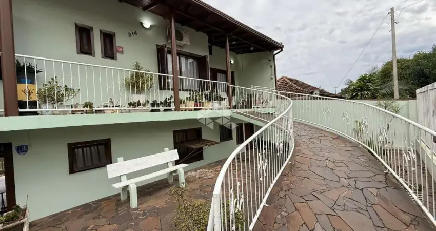 Casa em terreno comercial no Bairro Ana Nery/Arroio Grande