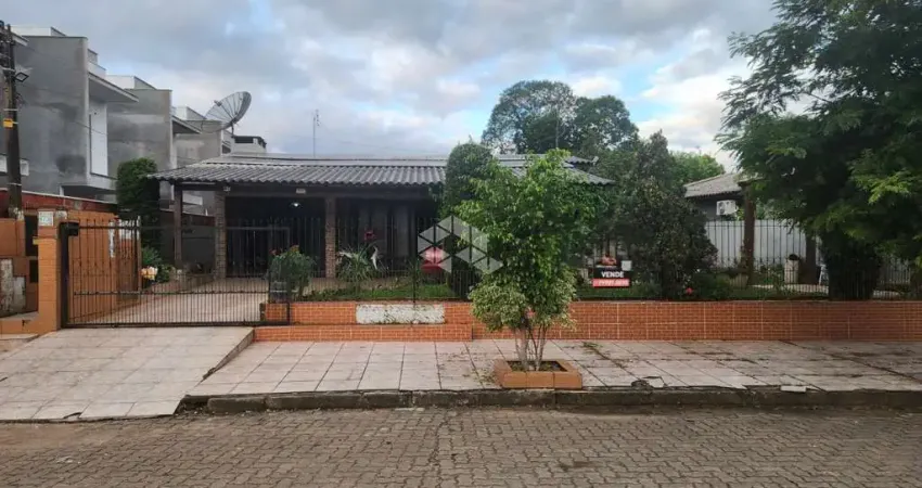 Casa com 6 dormitórios a venda em Candelária!