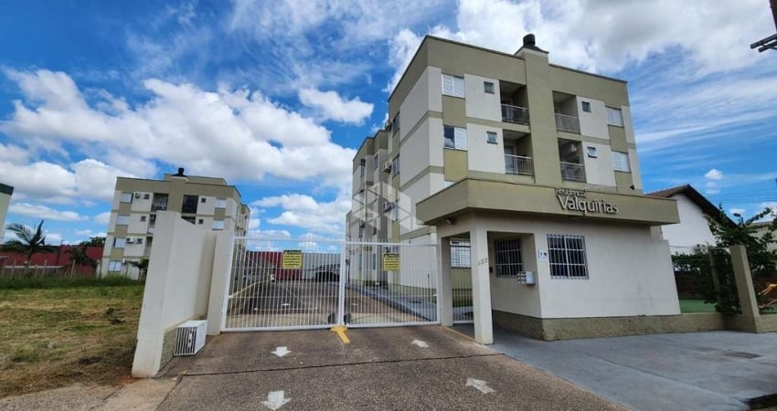 Apartamento semimobiliado, 02 dormitórios próximo a UNISC!