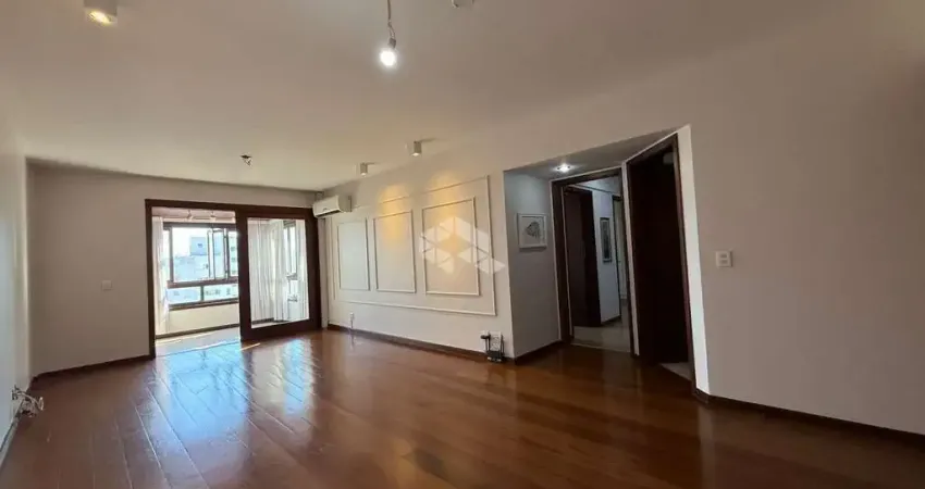 Apartamento Central, semimobiliado com 03 dormitórios
