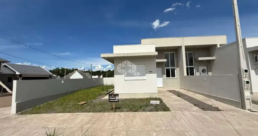 Geminado novo, de esquina, com 02 dormitórios (01 suíte) em Linha Santa Cruz