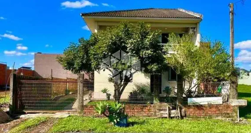 Casa com 4 quartos à venda na Aracy Klumb, 55, Tomazetti, Santa Maria
