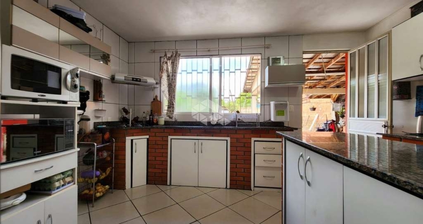 Casa com 2 quartos à venda na Japão, 230, São João, Santa Maria
