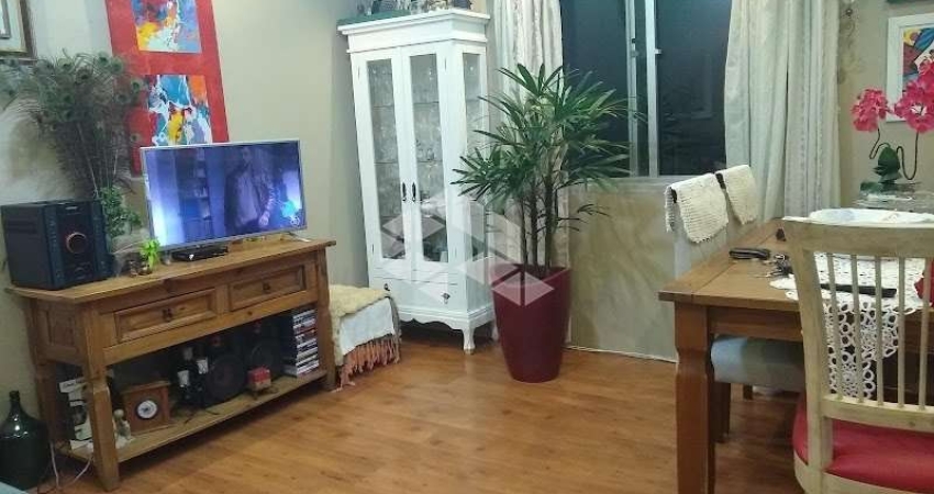 Apartamento com 35 m² e 1 quarto à venda no bairro Partenon