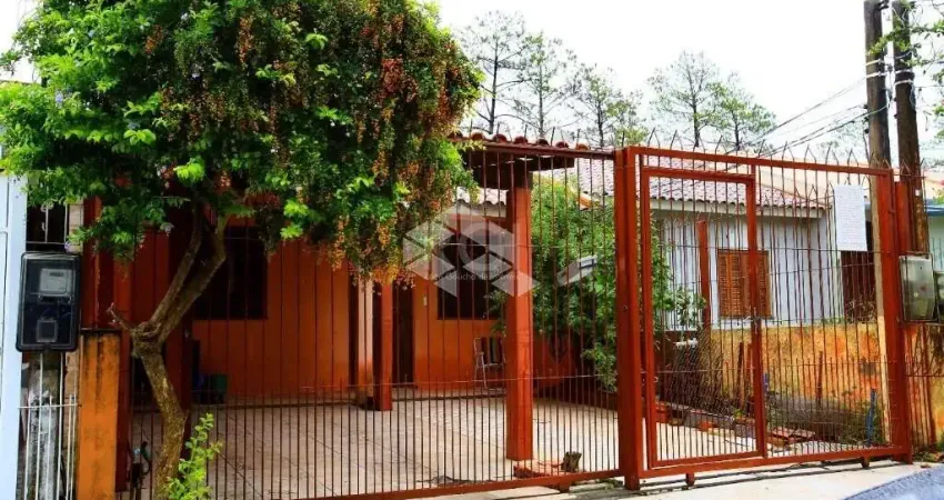Casa com 2 quartos à venda na Avenida Nossa Senhora de Guadalupe, 371, Hípica, Porto Alegre