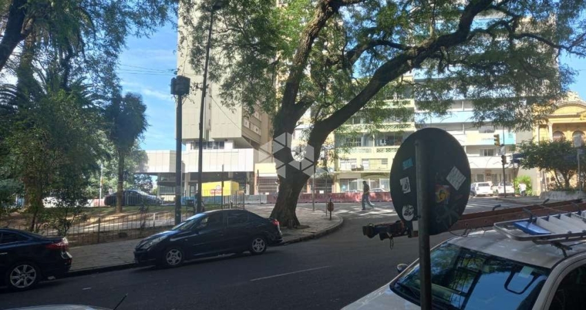 Apartamento com 77m² e 2 quartos à venda no Centro Histórico.