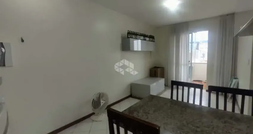 APARTAMENTO À VENDA COM 01 QUARTO NO BAIRRO BARREIROS EM SÃO JOSÉ/SC.